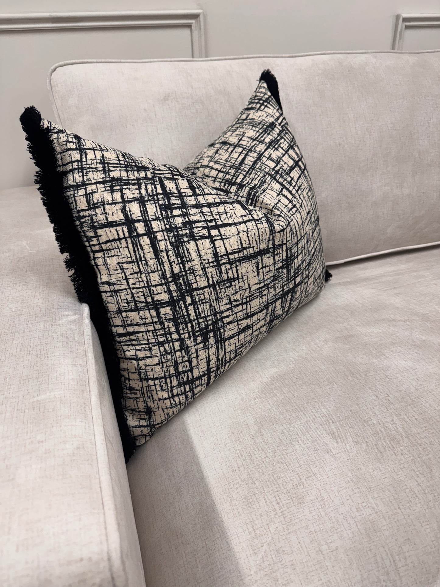 Abstract rectangular fringed scatter