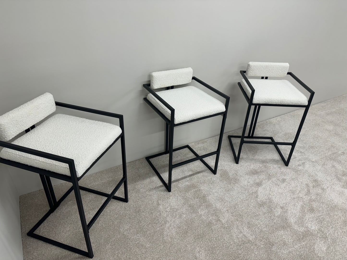 DG BOUCLE BAR STOOL
