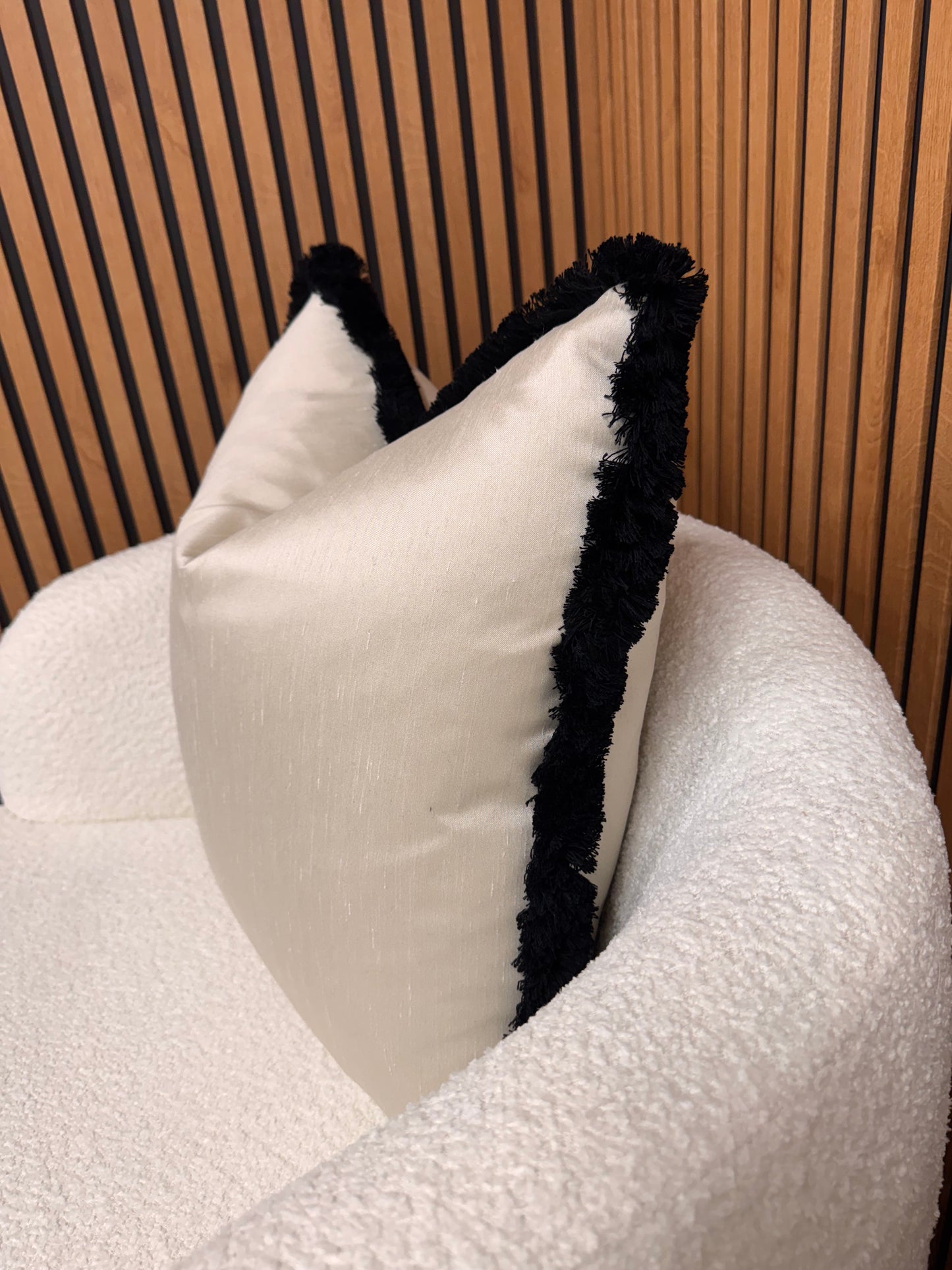 Opal champagne with black fringe