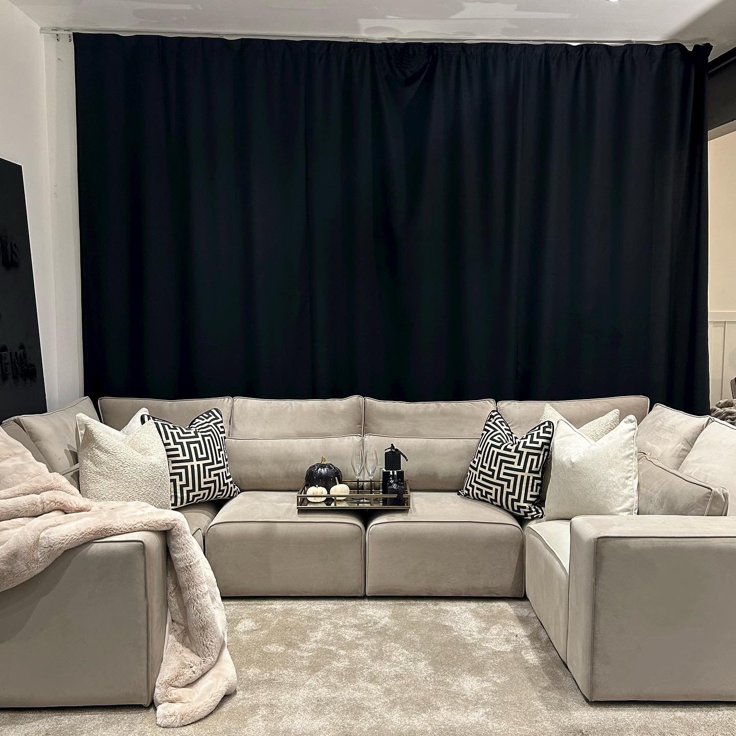 U Shape | 6 Piece Modular