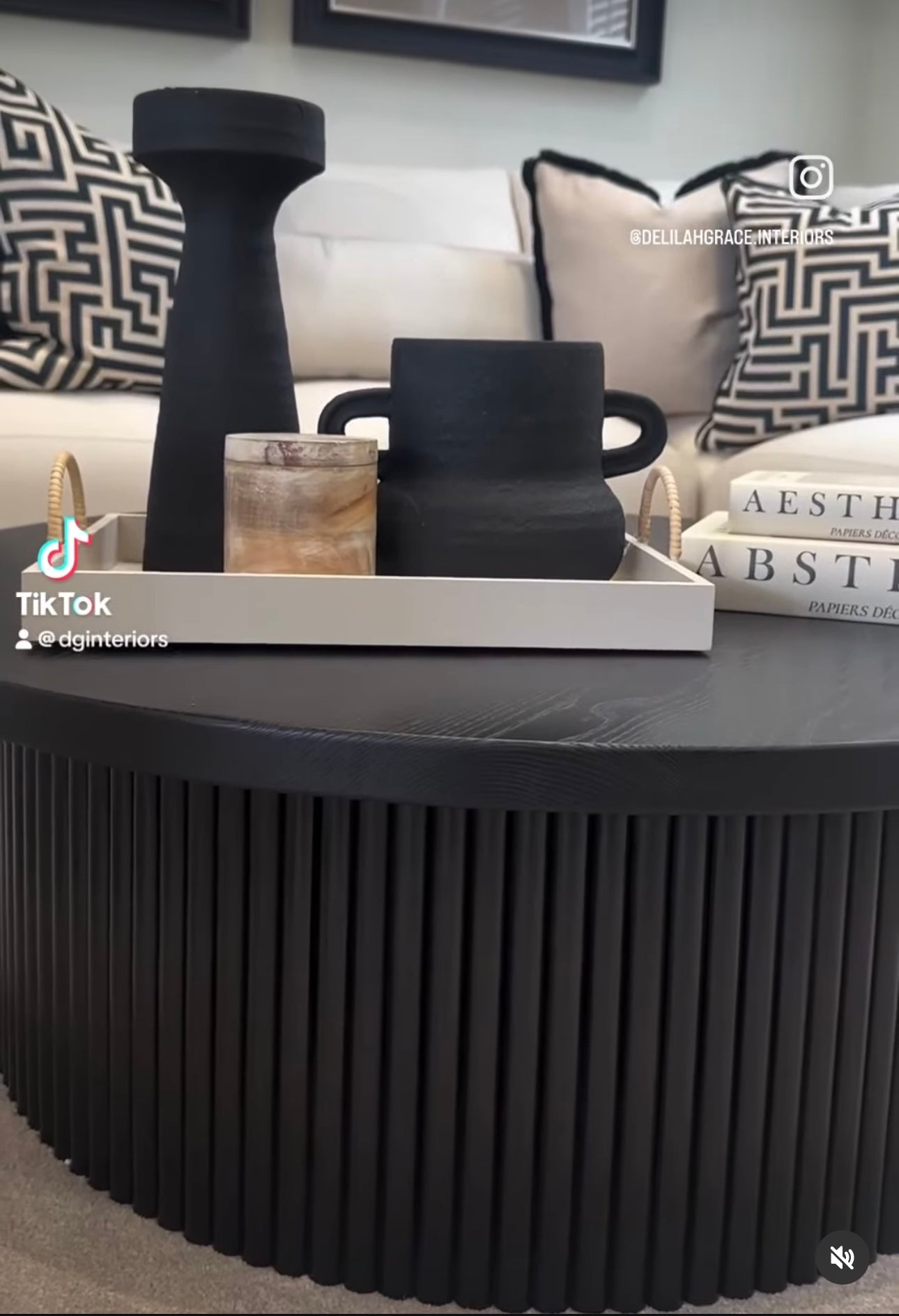 Black Mirage Vase
