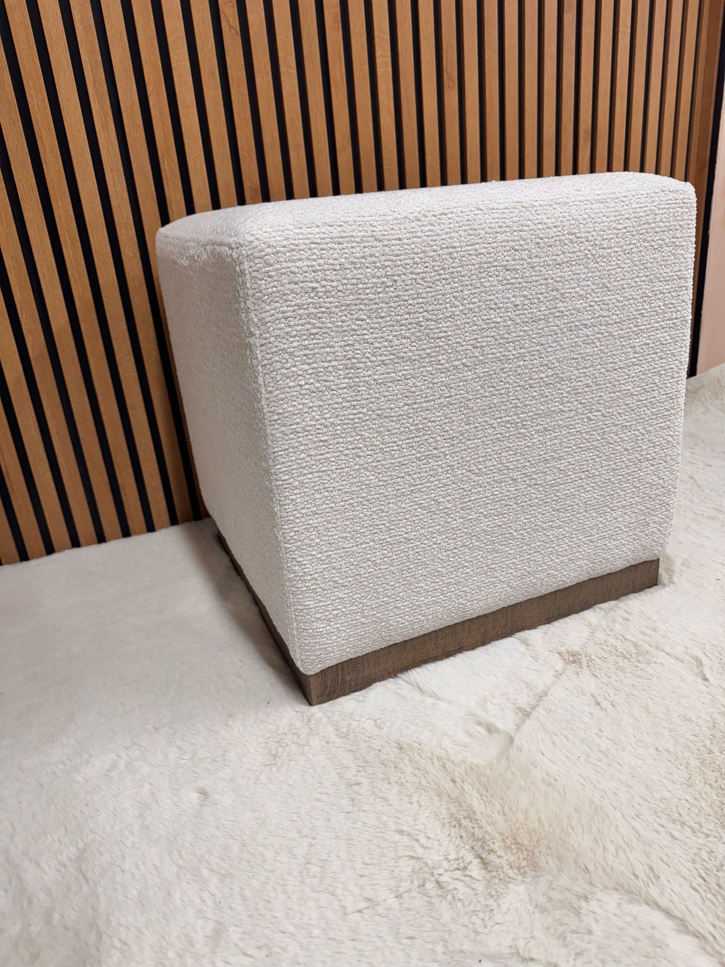 PLINTH CUBE
