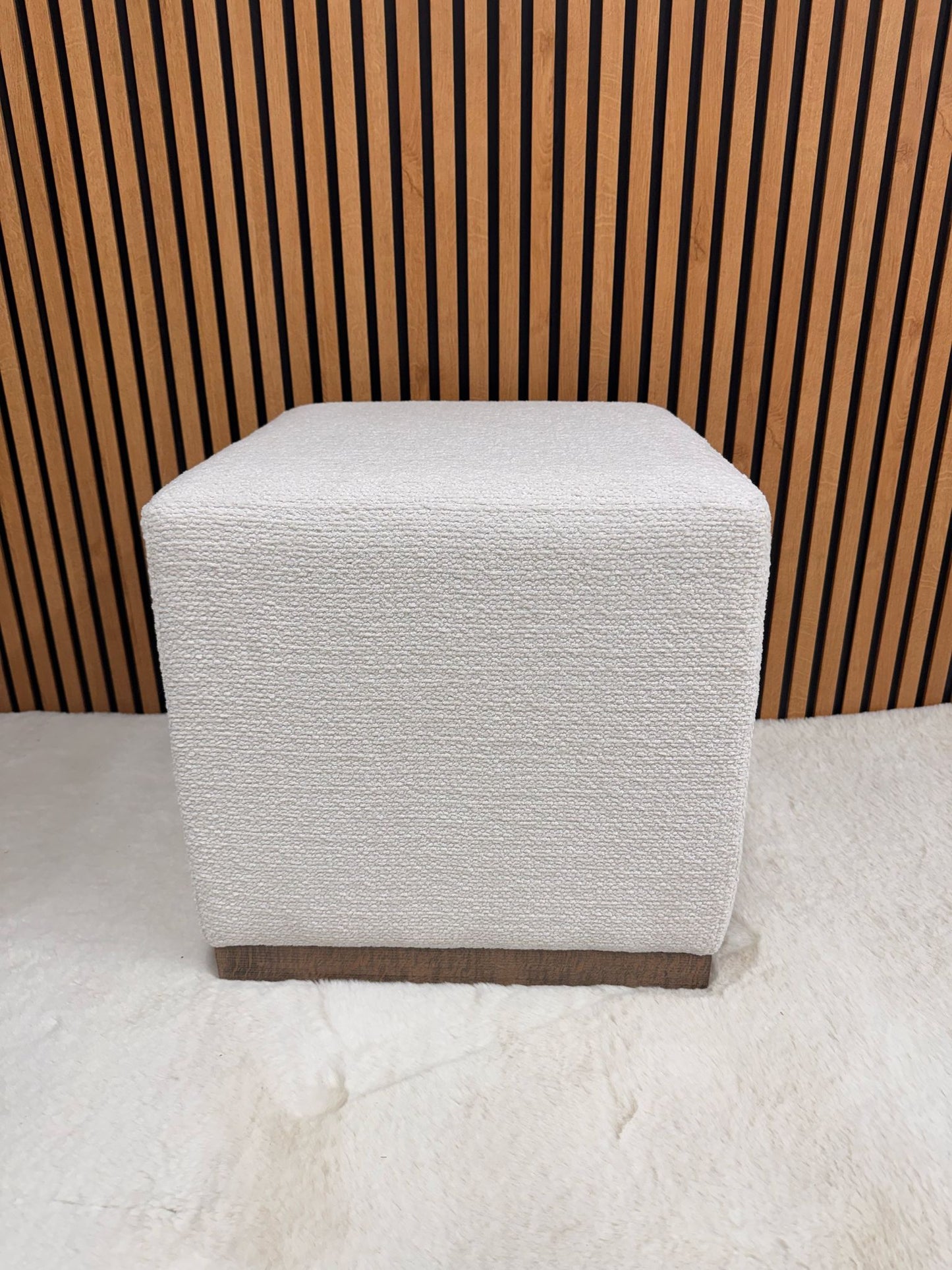 PLINTH CUBE