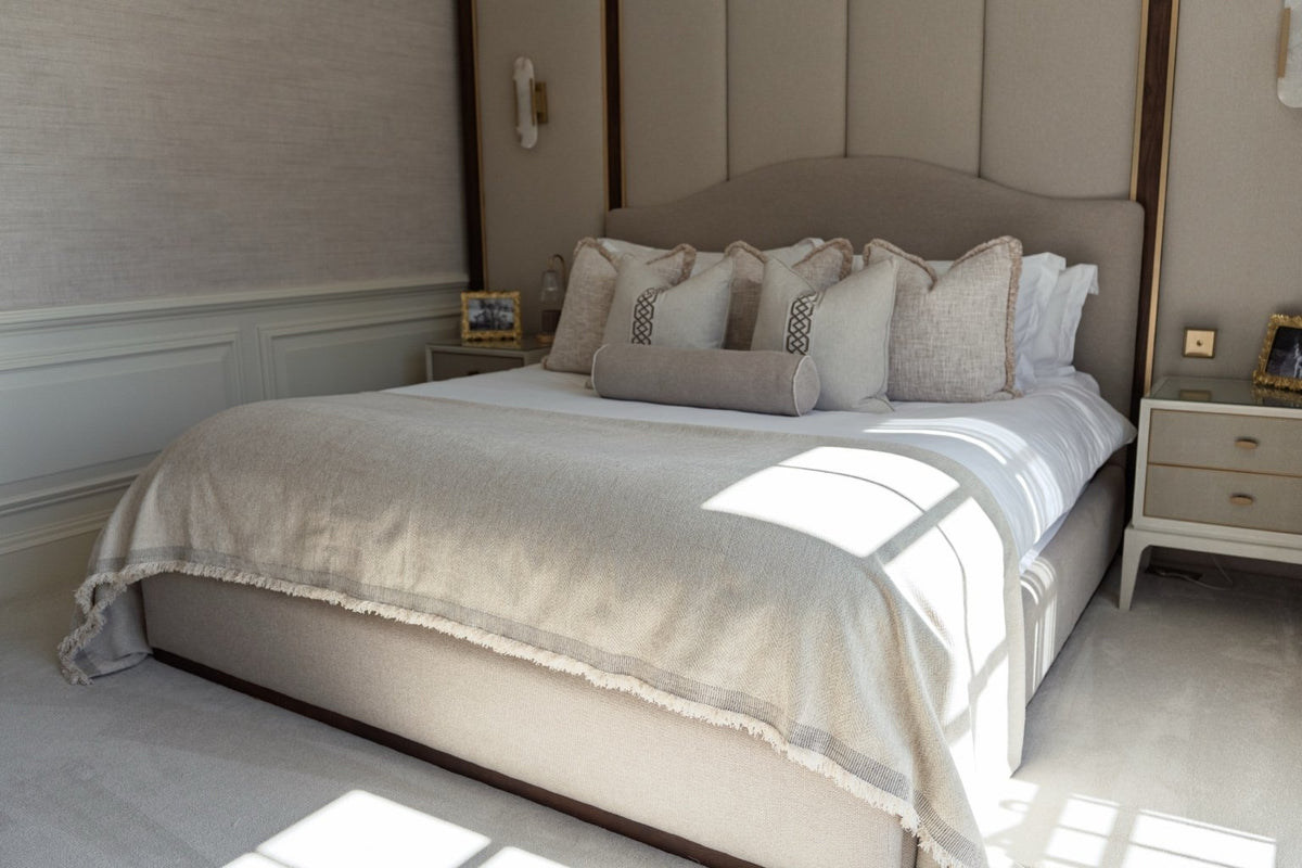 Neutral bolster
