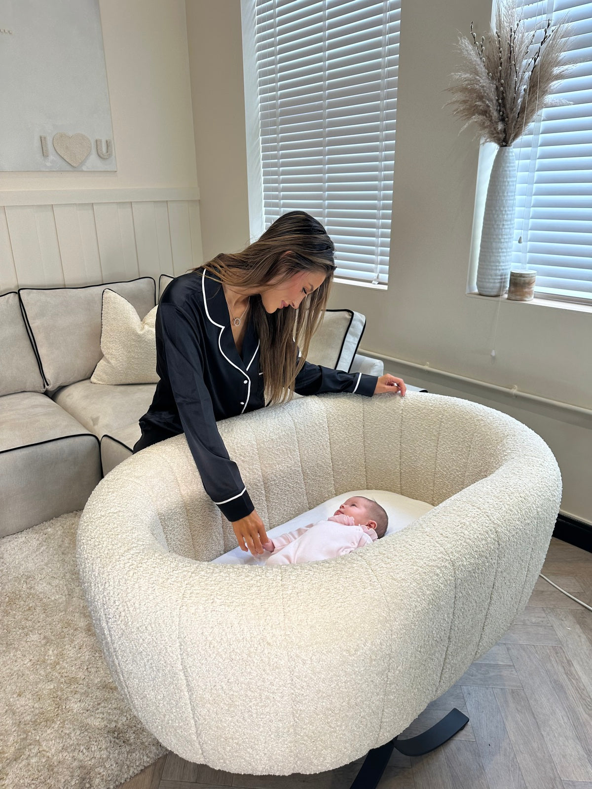 The Baby DG Bassinet